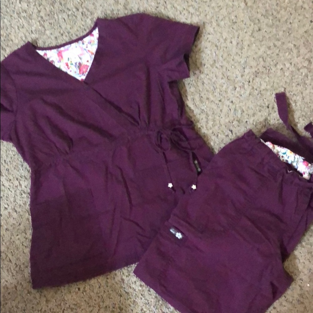 Koi Scrubs